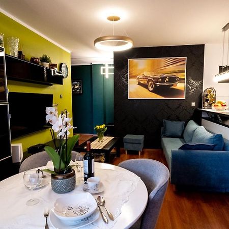 Torre Verona Apartment - 70M2, Terrace, Garage Krakow Bagian luar foto