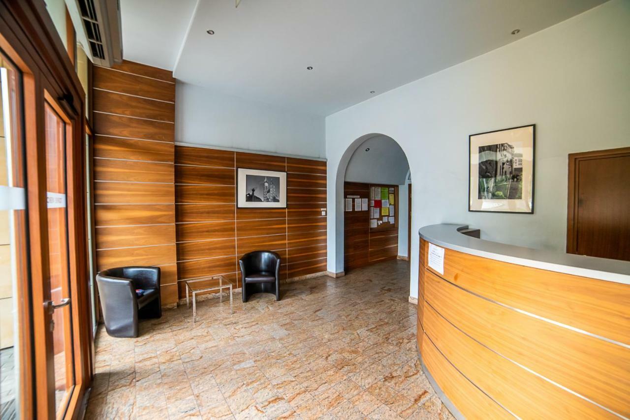Torre Verona Apartment - 70M2, Terrace, Garage Krakow Bagian luar foto